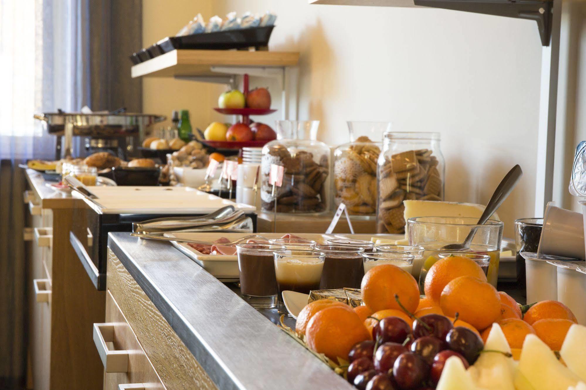 Best Western Ivrea Crystal Palace Banchette D'Ivrea Exterior foto